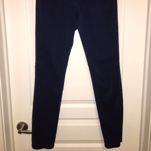 Kenneth Cole Reaction Straight Leg Jeans, SIze 6 - Picture 4 of 4